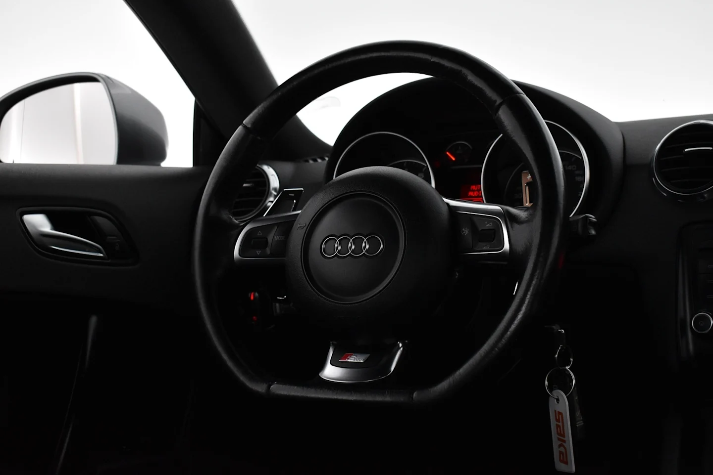 Car Image - 6Gr89Y3KrZliJVJmjMs3Xb