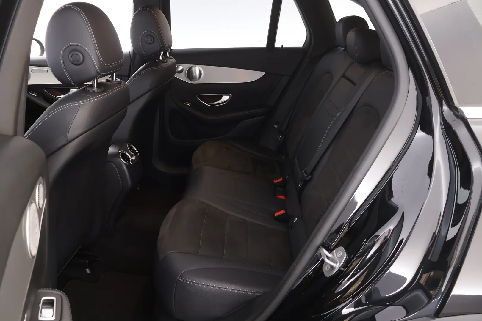 Car Image - RLCnEQRn3Cz2TgY39MSnq