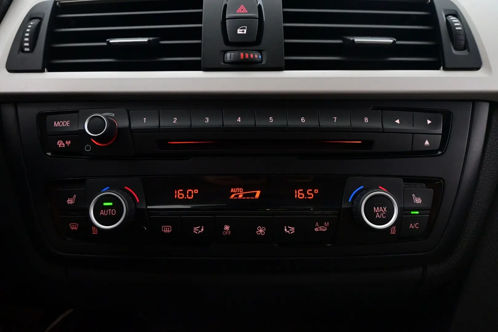 Car Image - 3IdlYemUscD6YniFGMtLoC