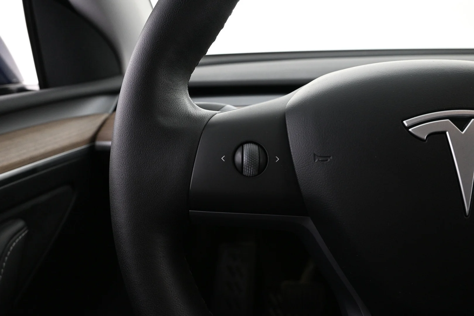 Car Image - 3nP3Fxt7IhB9b1vA1eq4Kg