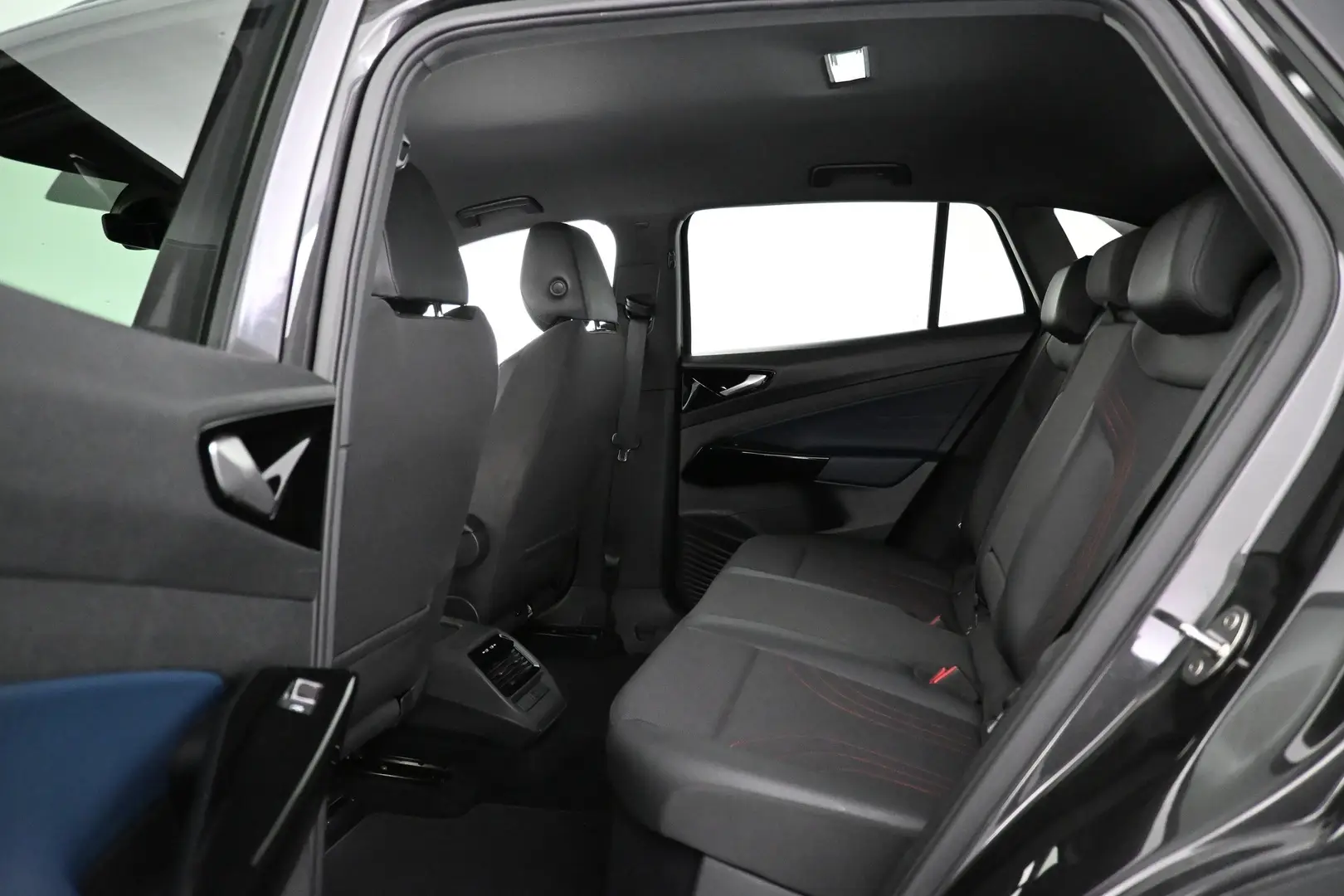 Car Image - 1V9bdqdoUmF9FiC5Aup7Av