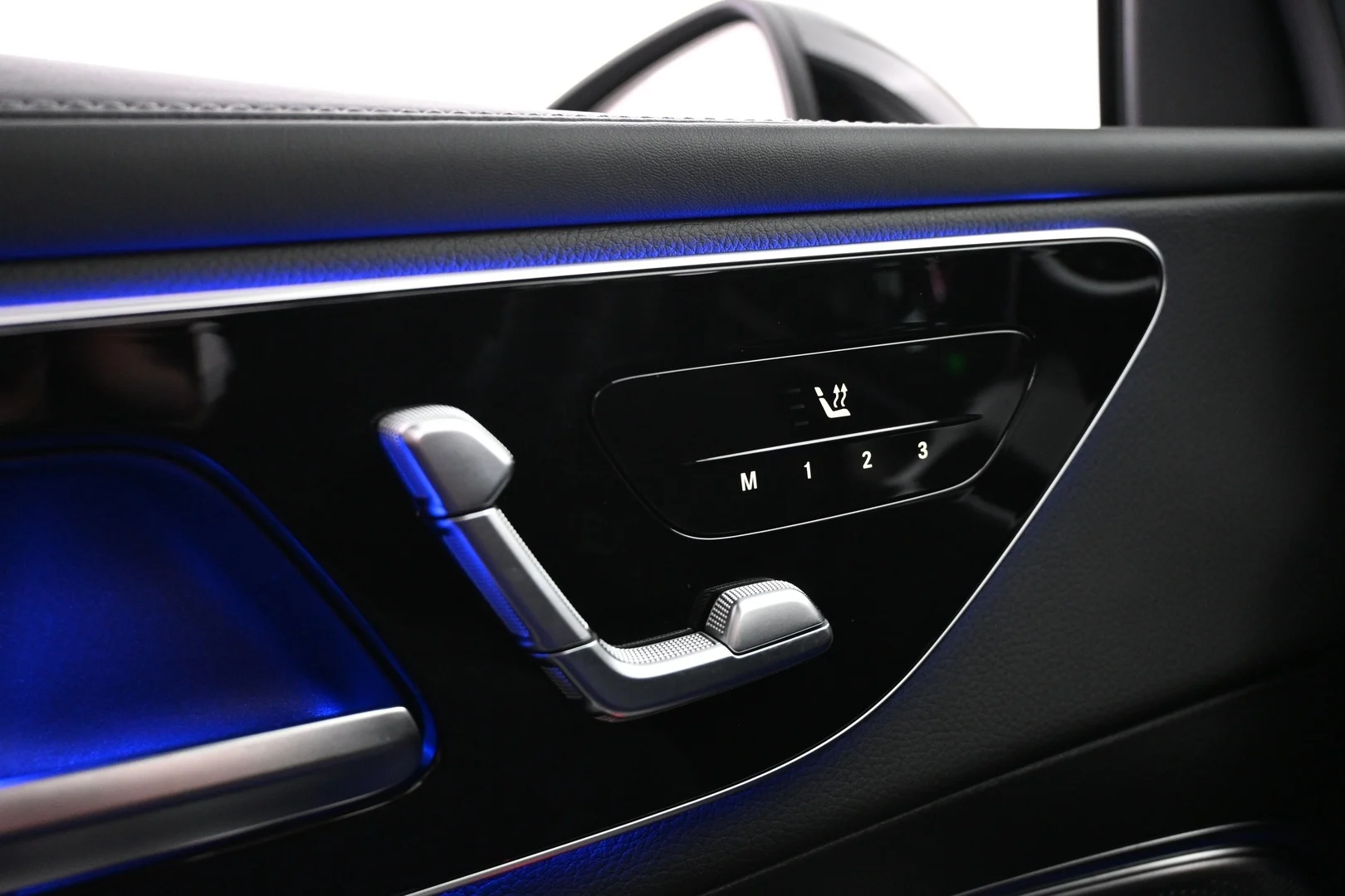 Car Image - 4dpFNMyS15fisu4TcfRvFy