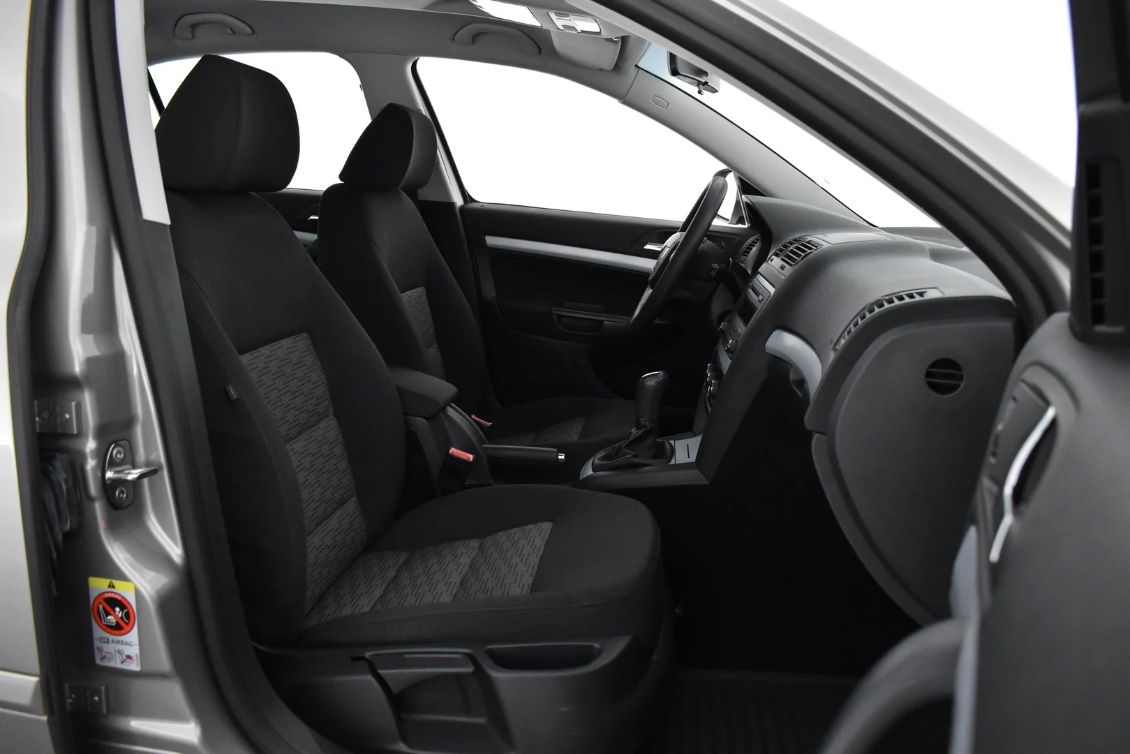 Car Image - 3fK1o6EmN59QyoxW0ZczVF