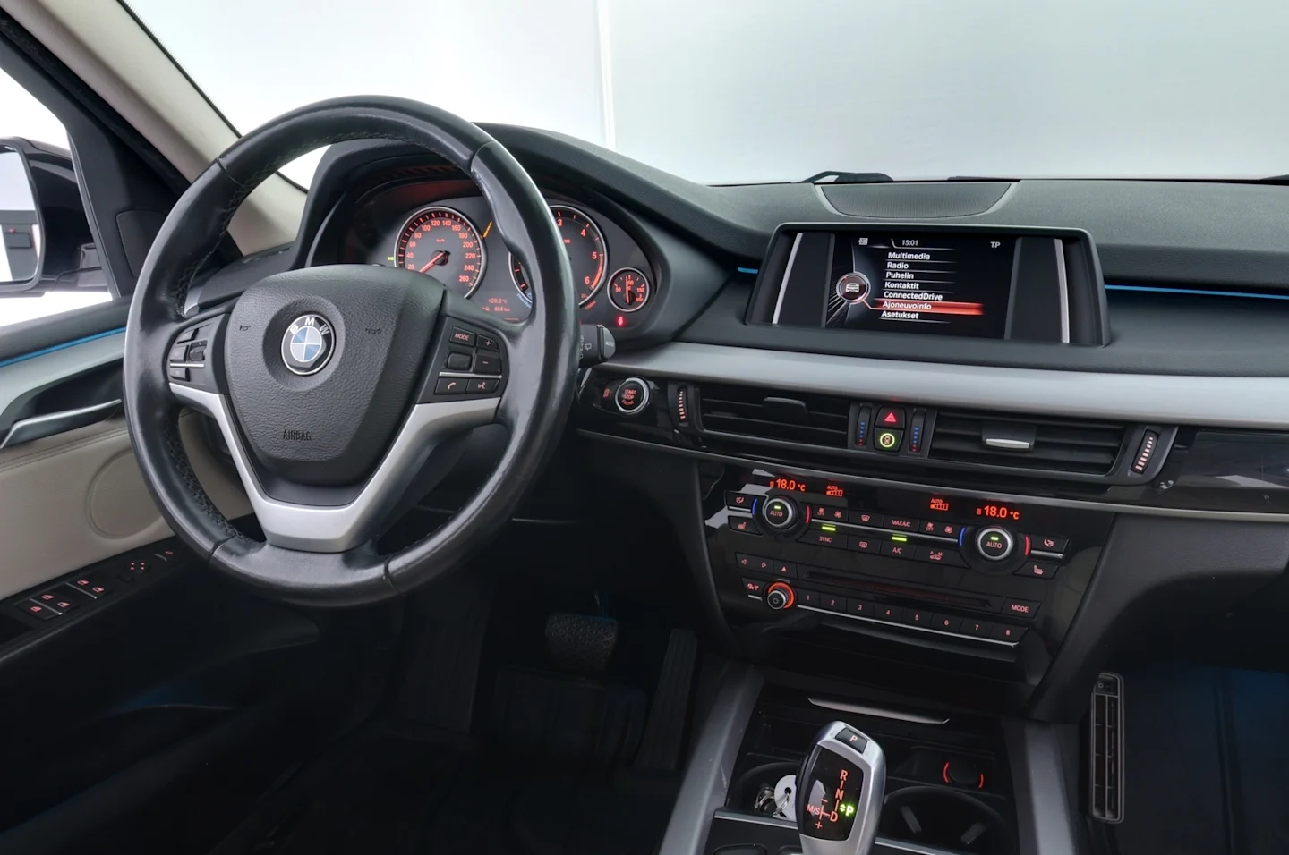 Car Image - 3BiXasRSgexiy3OvV16PDK