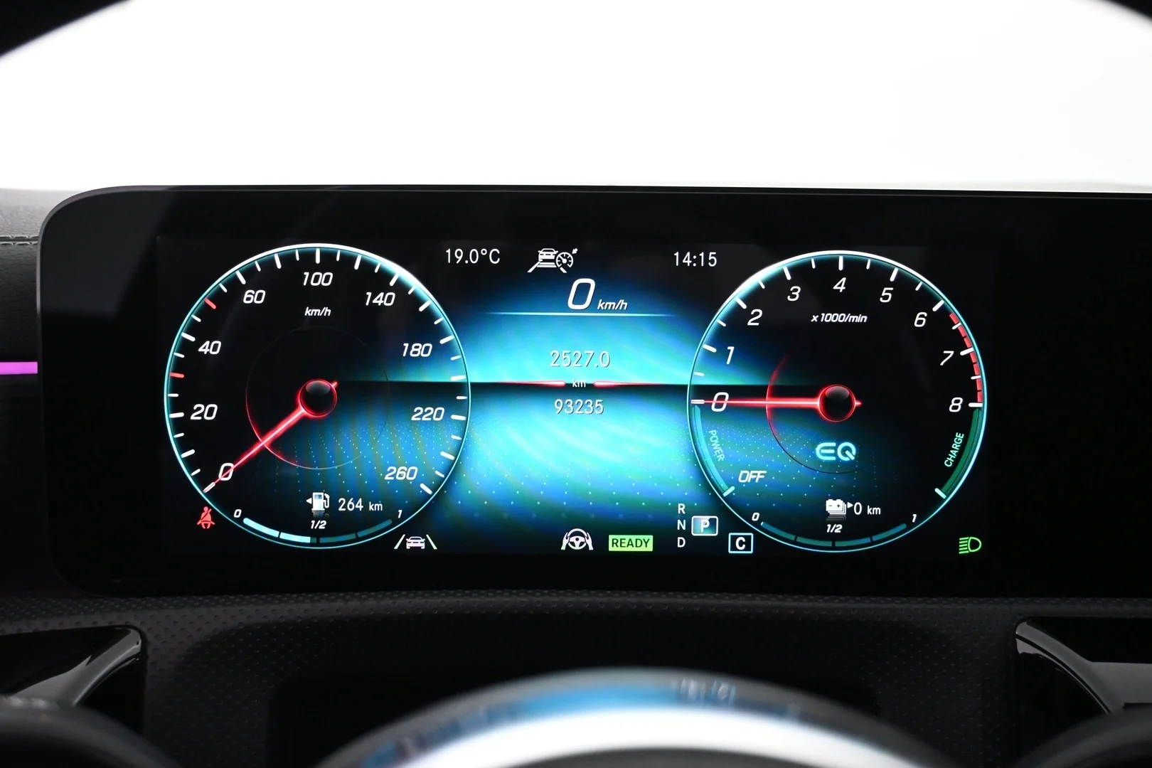 Car Image - 1chbYBBC1YN7jCrXDkYeTz