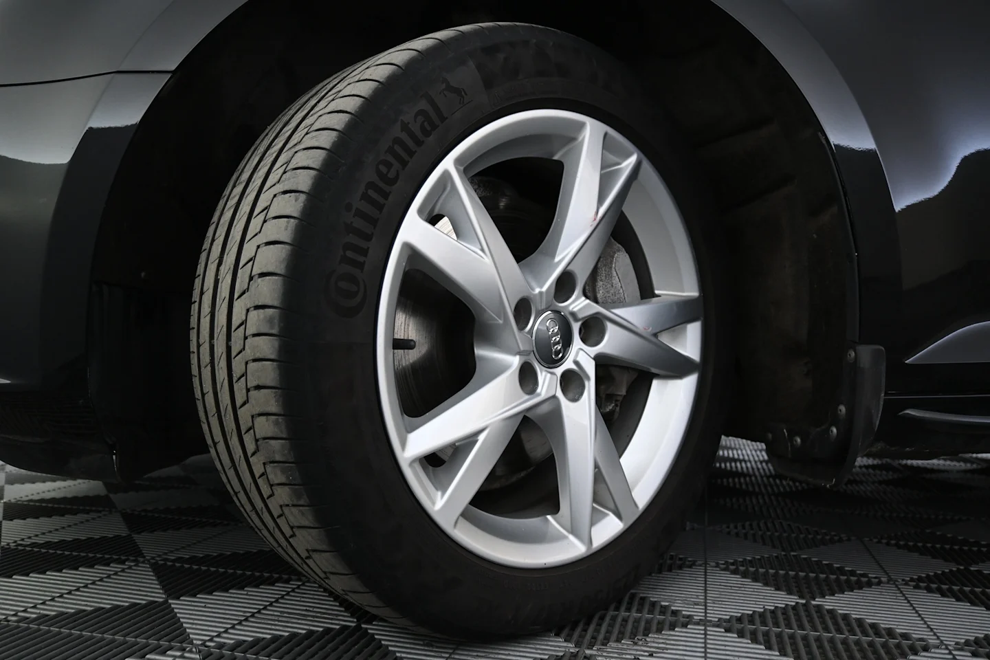 Car Image - 79tdb0hKA1RfPfN8pJumwq