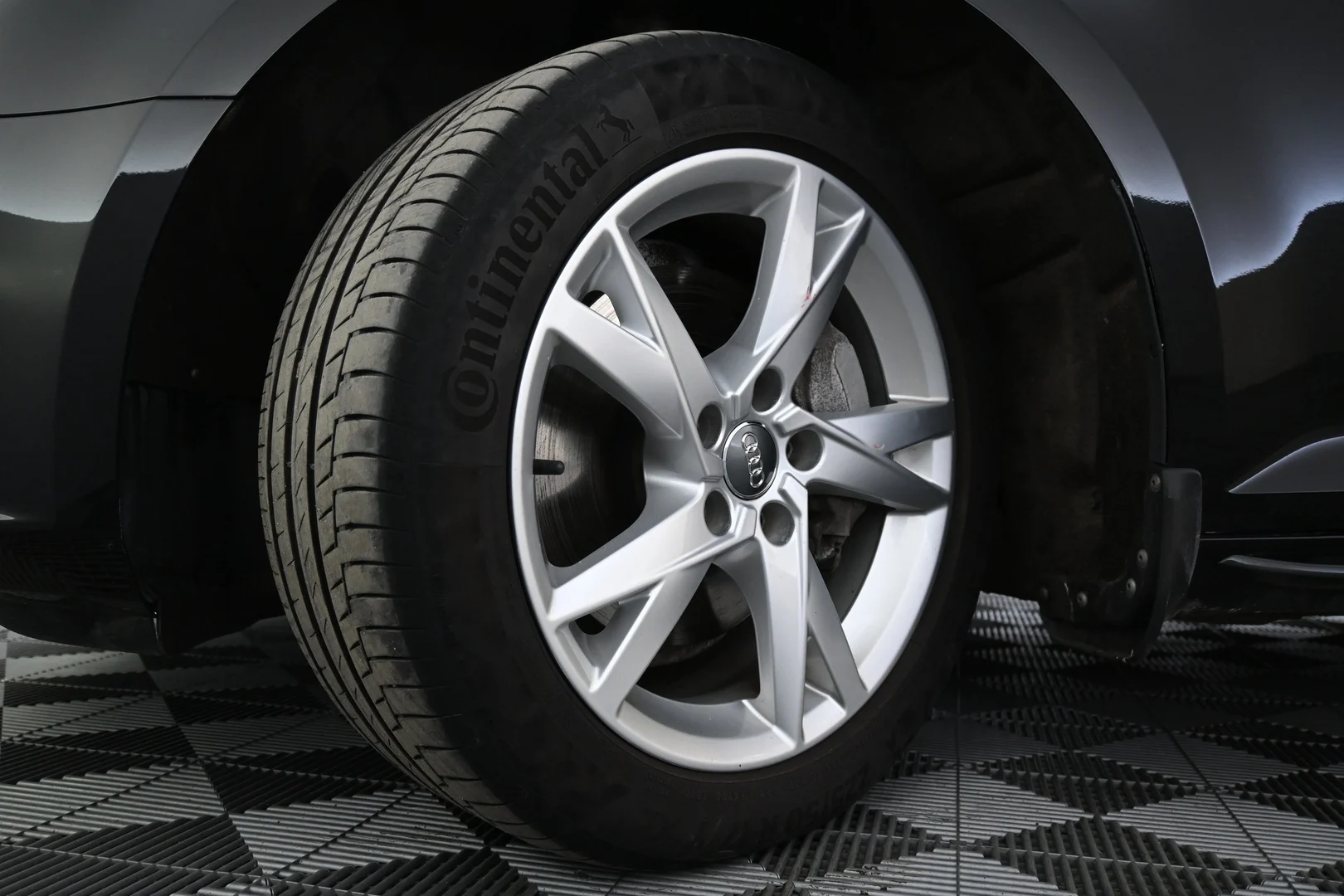 Car Image - 79tdb0hKA1RfPfN8pJumwq