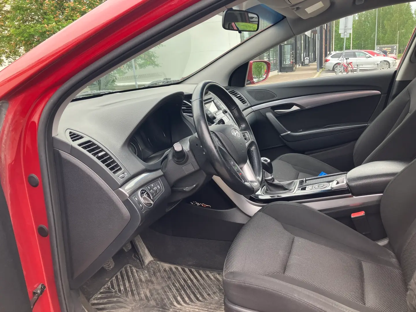 Car Image - 3d5YgCEfebiG9sk69QFXrF