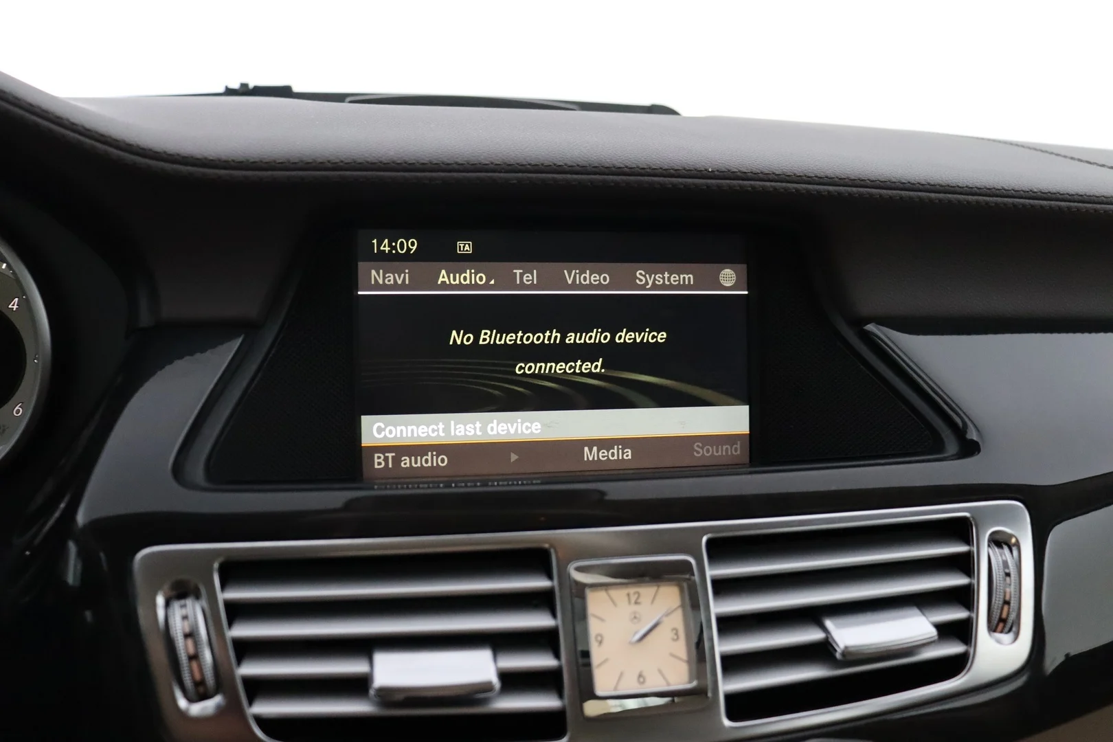 Car Image - 2I2Nt33BPcqbxqbzT6GrbG