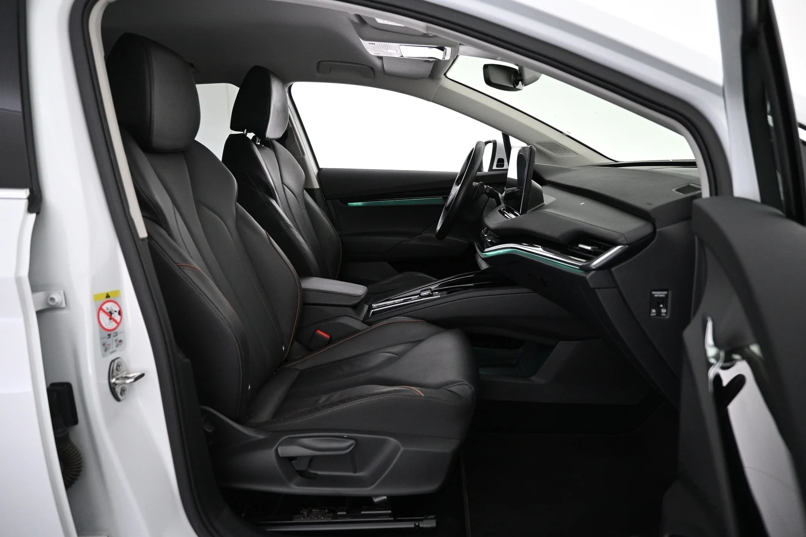 Car Image - 6dHLJeN1n6ITr0J9lPxU5K