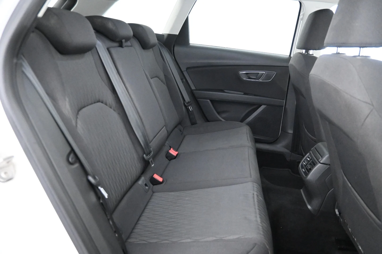 Car Image - 3Ikvub2p2UZRskeQVPe1qi