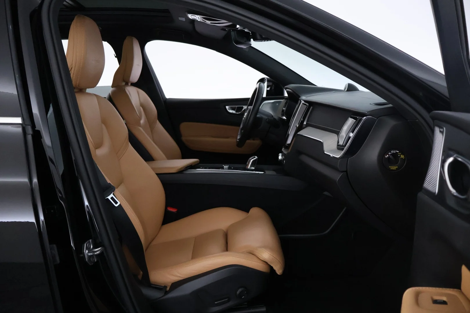 Car Image - 3r8q1zCWIIBLgrPknkBXI6