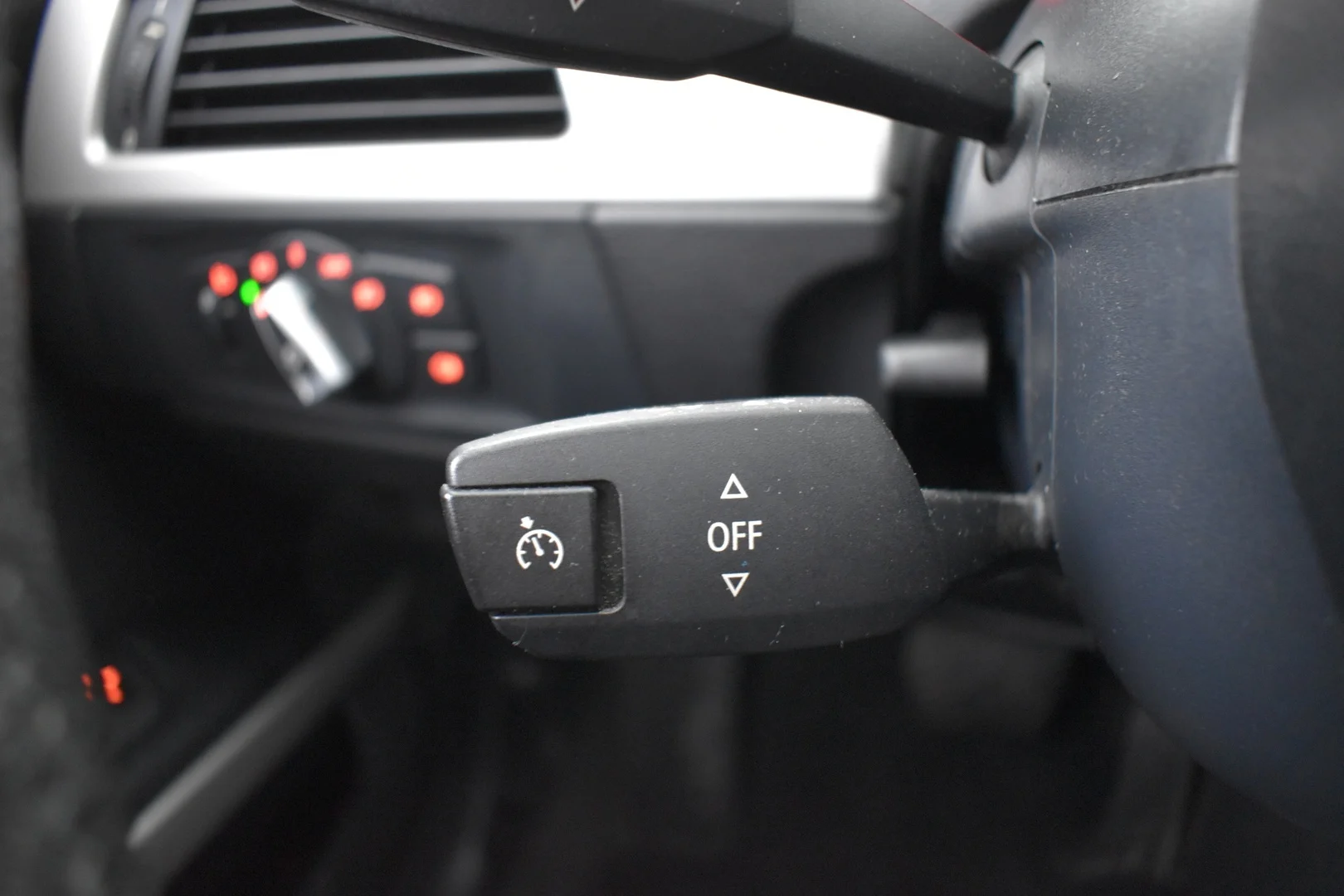 Car Image - 4I9byj5exPq9cEjQseBlfJ