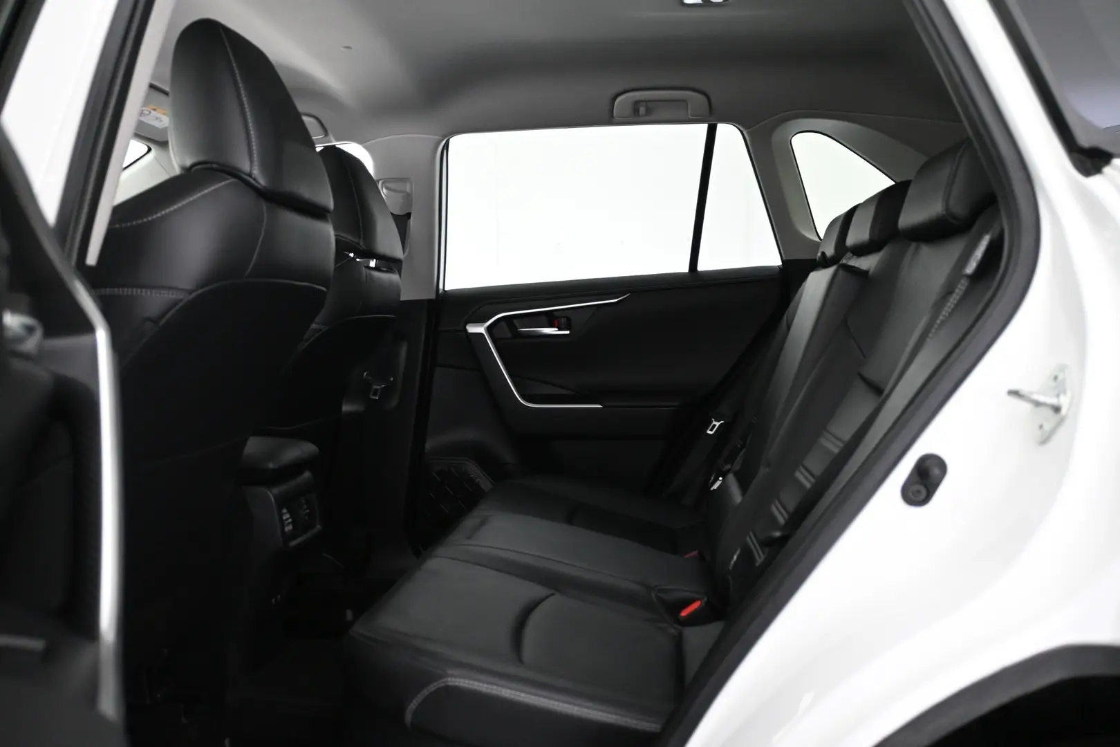 Car Image - 7eFikbmCxU0umpbdTLqzvW