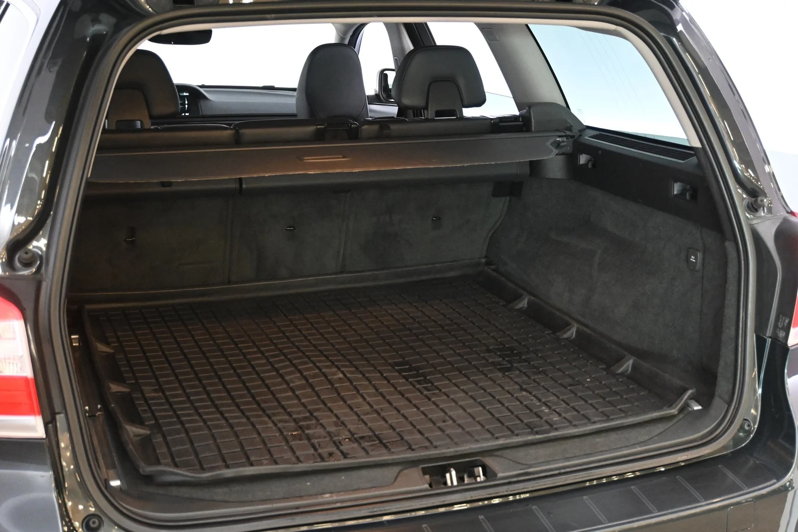 Car Image - 4yEr757Z26iNFGoa9sbzdj