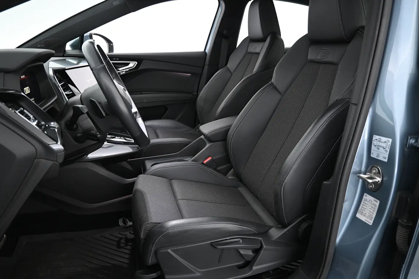 Car Image - 6bKoh3k4skyUQ66rwybBYj
