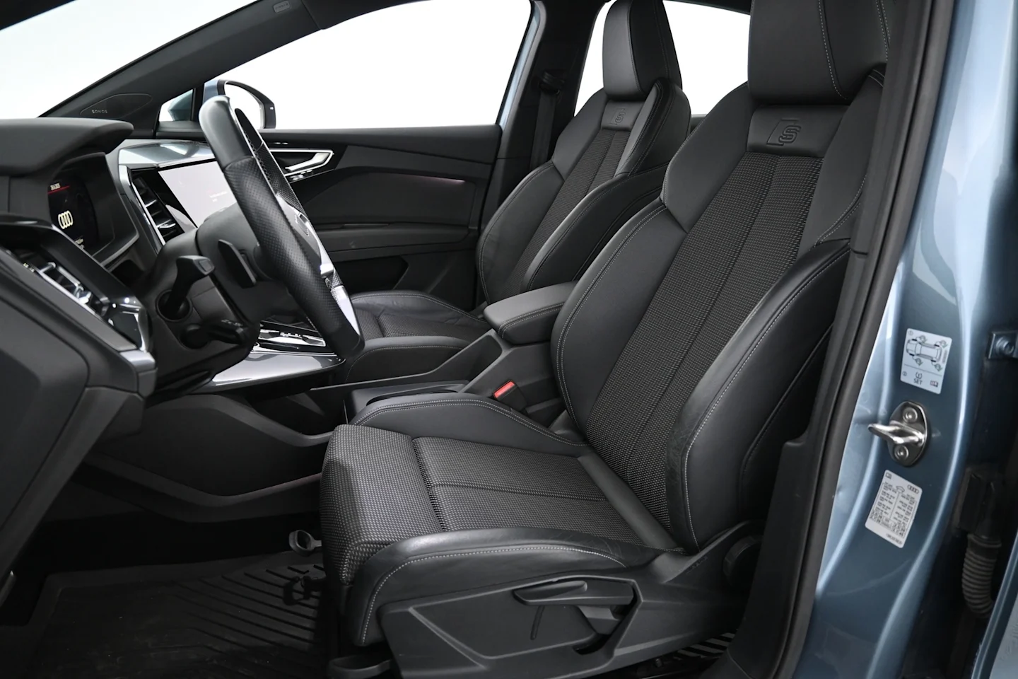 Car Image - 6bKoh3k4skyUQ66rwybBYj