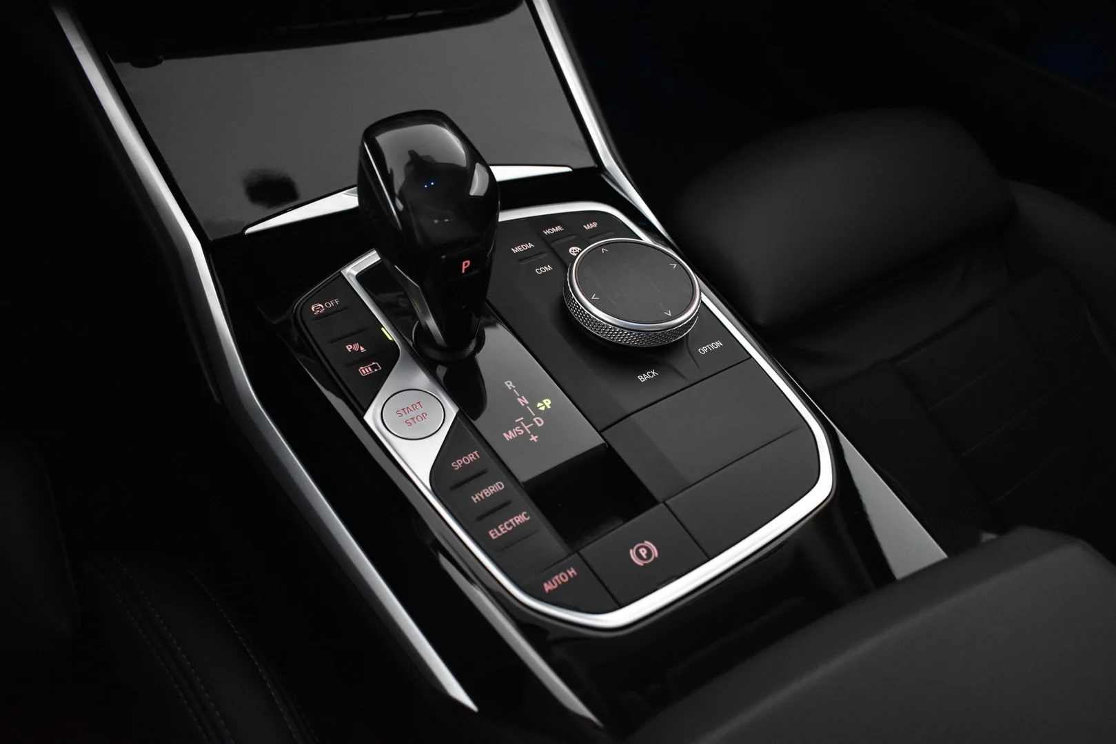Car Image - 3SjOL3FjpsKpUmUN1dXtdU