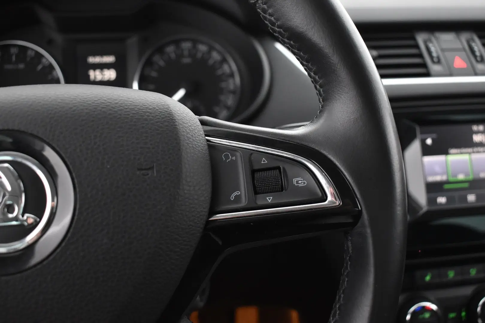 Car Image - 41kXL2qFTcYrToGRmebDNe