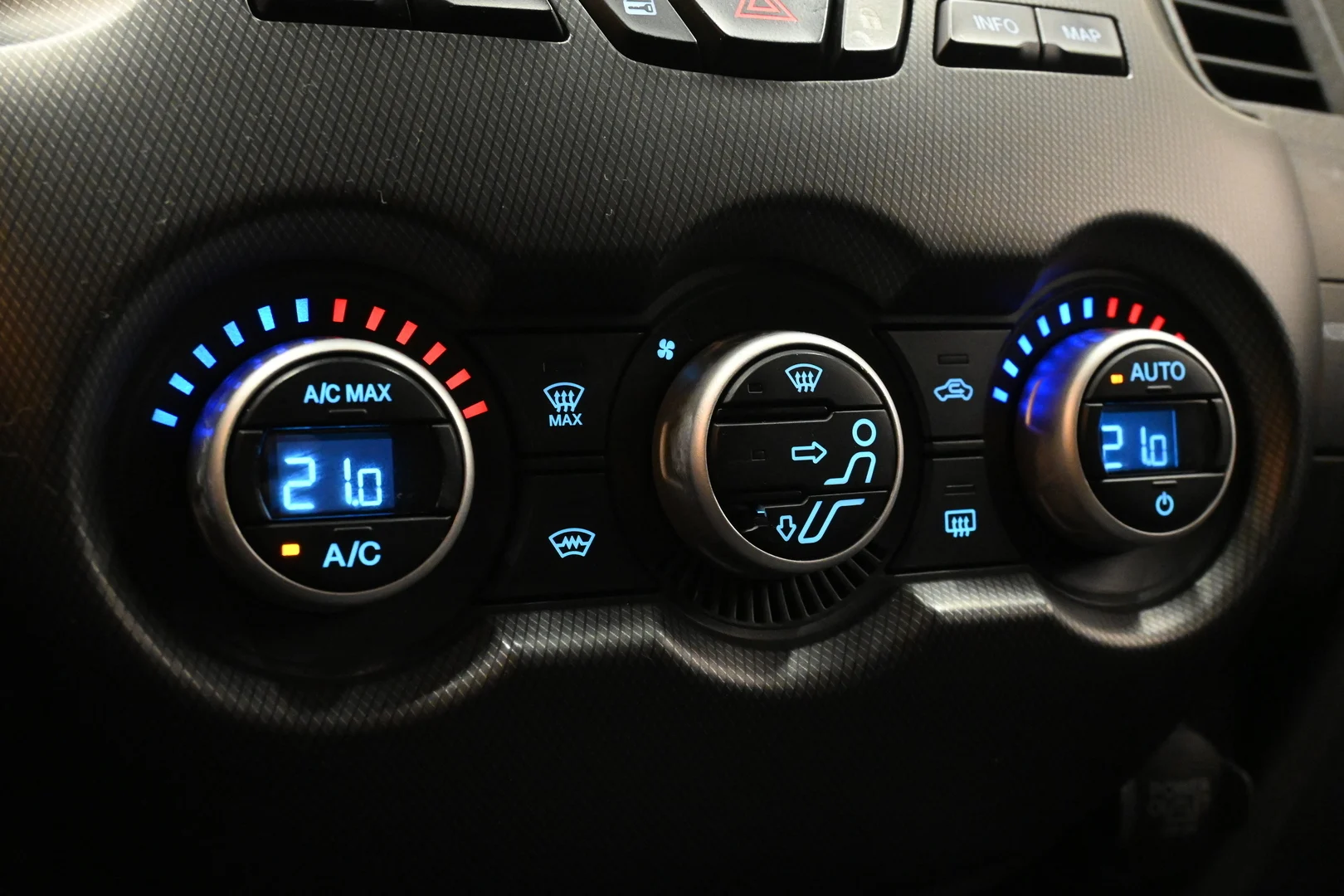 Car Image - 7IXshu5uPD6R3tsbZ3dg7o