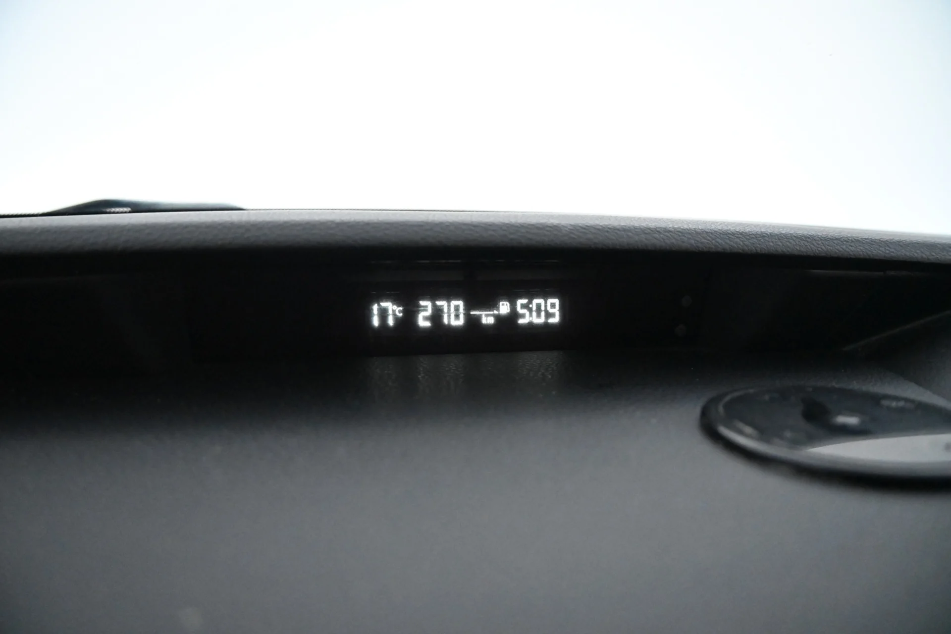 Car Image - 75aGhk5C1qx2uLjimaz5SB