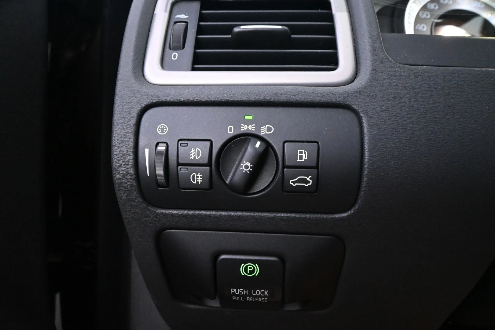 Car Image - 7qeQP1PoKjojXFXidLzcDj