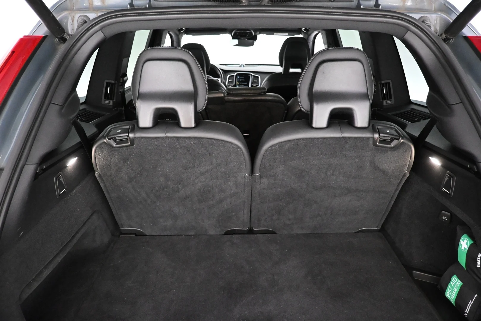 Car Image - 77n7xVQZlWssKUg0vZ7R5x