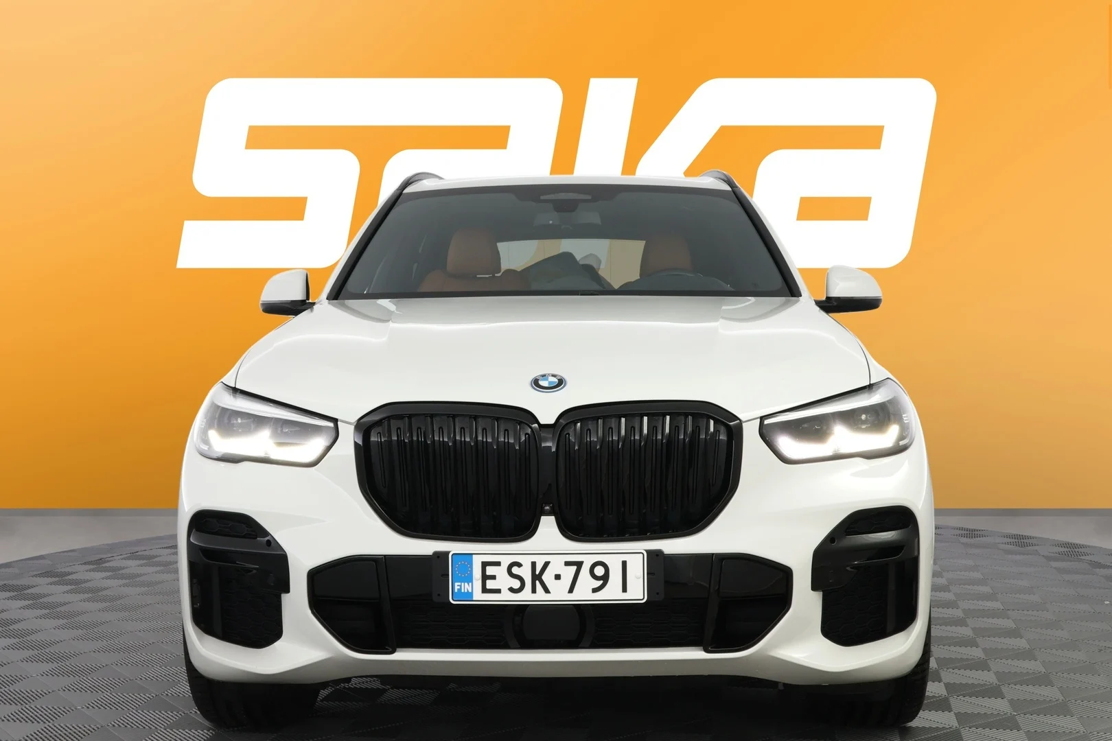 Car Image - 709qC01qp5kqgLDqf8vMru