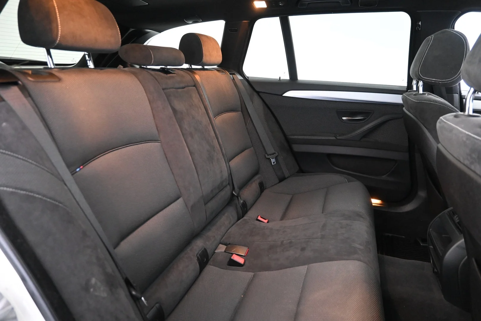Car Image - 4TCllK5PK1Y8XDbf34SoR3