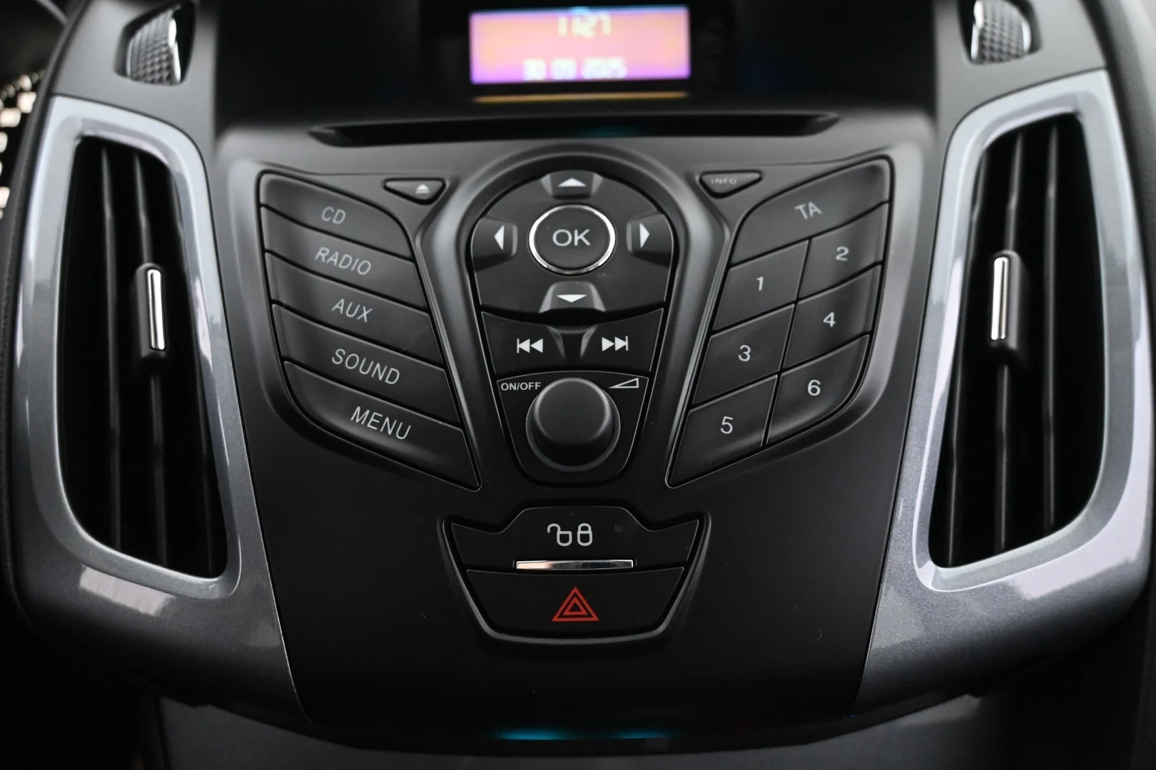 Car Image - 3FuBIc35fgkFPELyYGcA8W