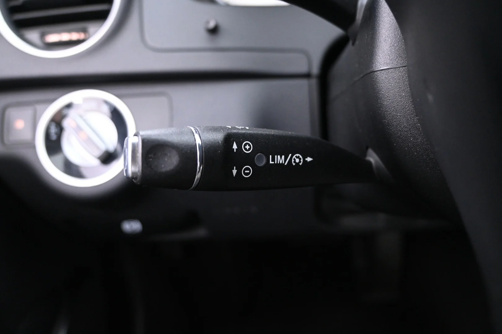 Car Image - 1Rf6BmXneo0aQlaep8SlJ0