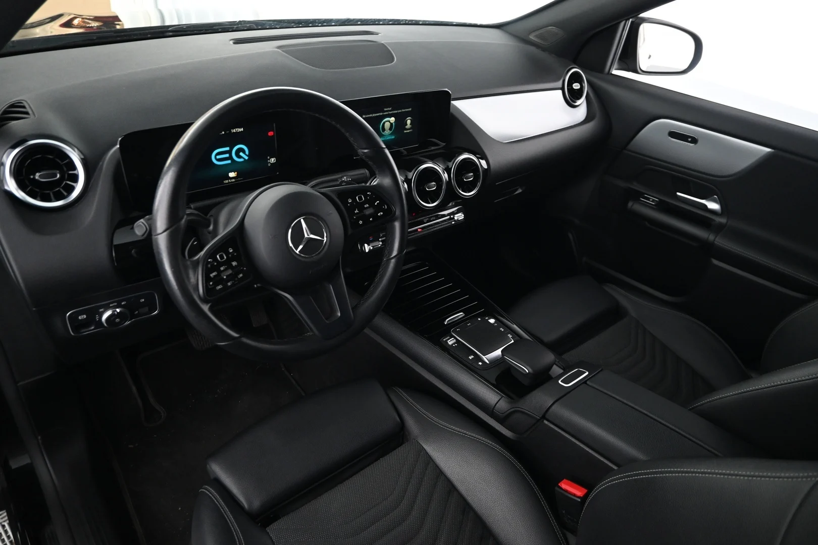 Car Image - 2vpzMU9ji5DsbtIxlaNFxr