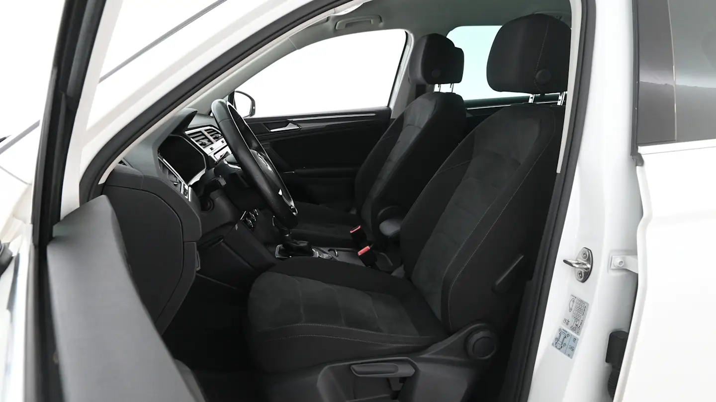 Car Image - 7mge4nIvtCVZvqAwyoYoBD
