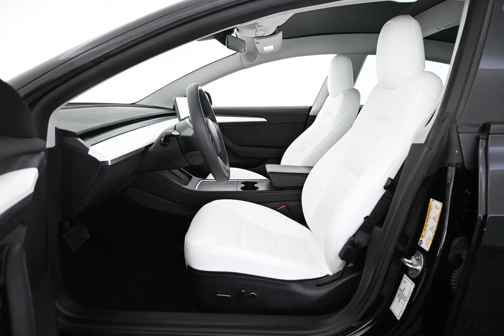 Car Image - 4TVkLuErPsm3y9YLV6Nelw