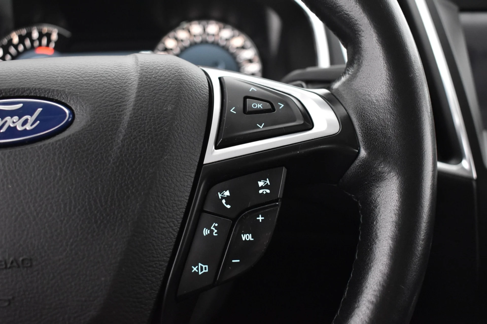 Car Image - bAo5caeL3b3eIEMPE7T9V