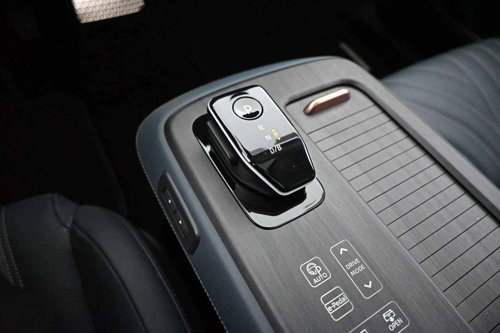 Car Image - 2zYOGuB8hduwOHN7v14blx