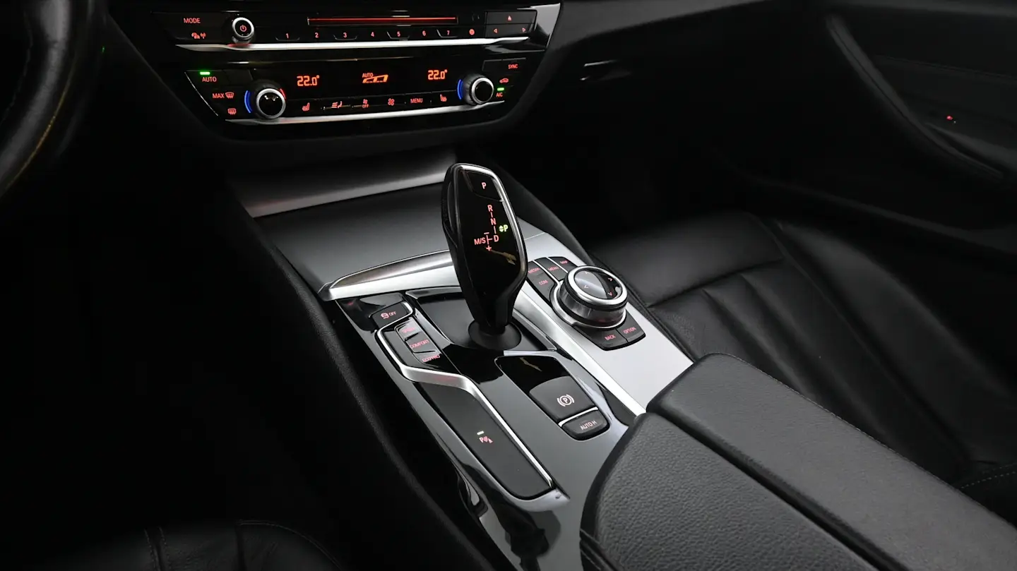 Car Image - 1jiaJH4QWucitLWrCyiYLp