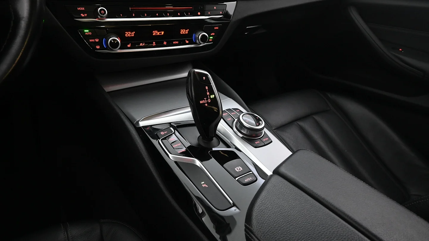 Car Image - 1jiaJH4QWucitLWrCyiYLp