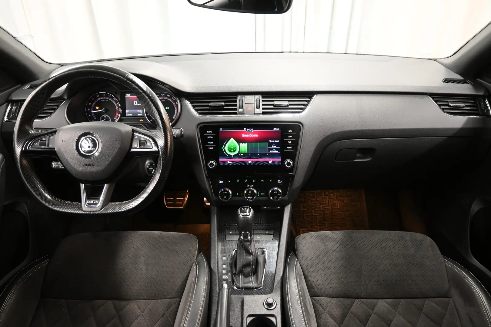 Car Image - 6Y2Ra4dwqqwawW1FA7KN50