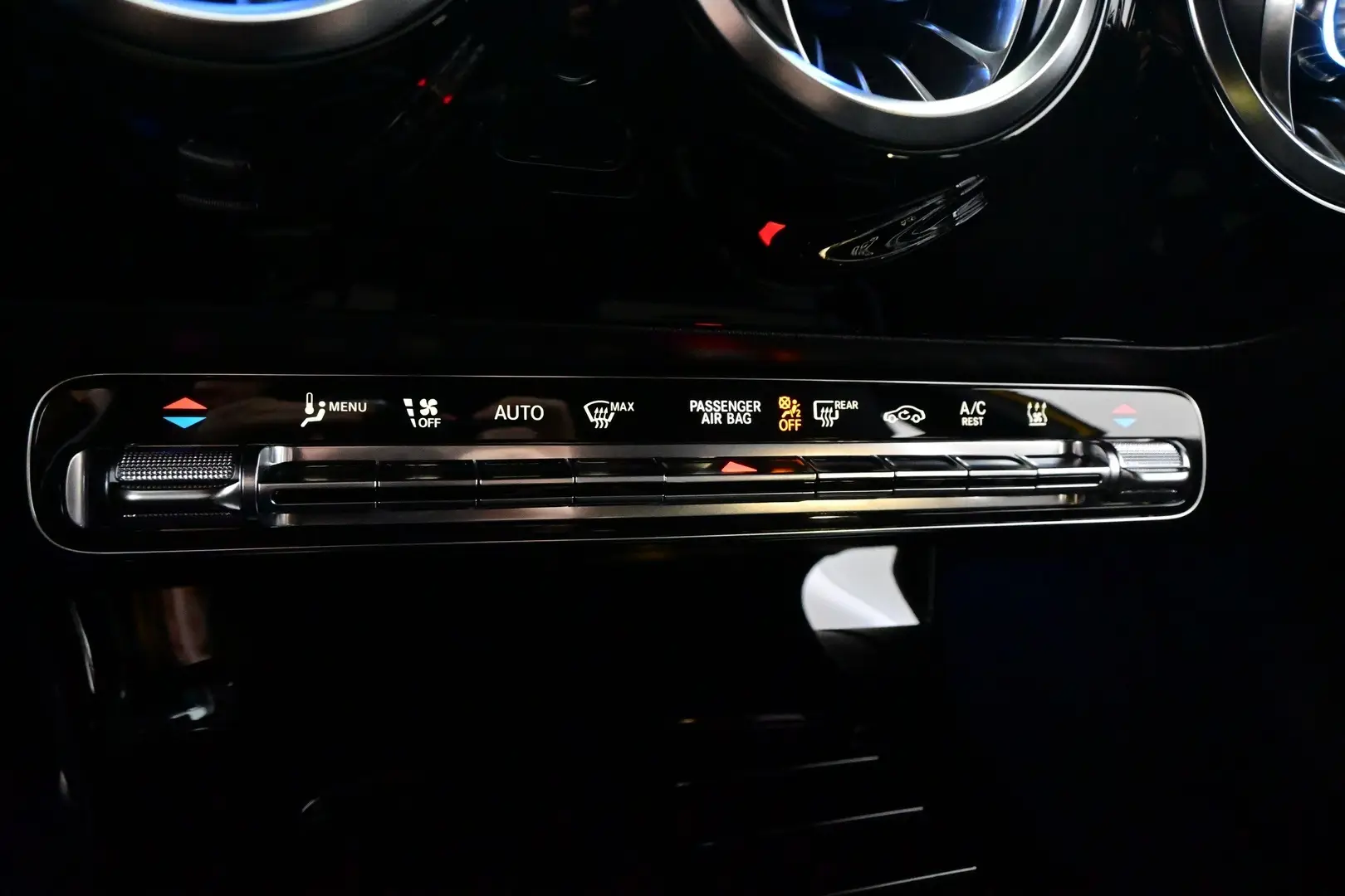 Car Image - 3e7RG8HleVXFt3MjgG4Dzu