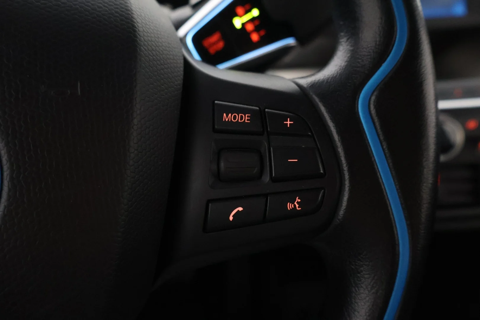 Car Image - 4914r7kvcLmcNP4Uvdiw6r