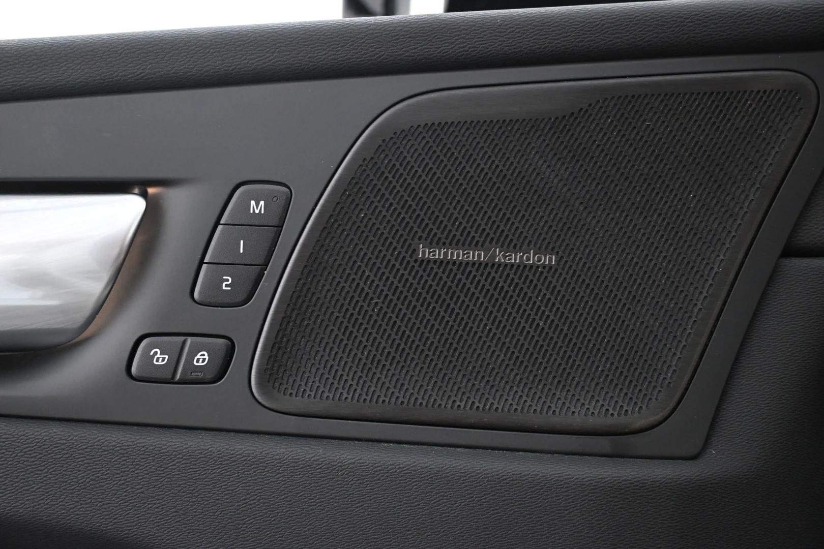 Car Image - 2CFlMgHHxXsTDWjw6G04DA