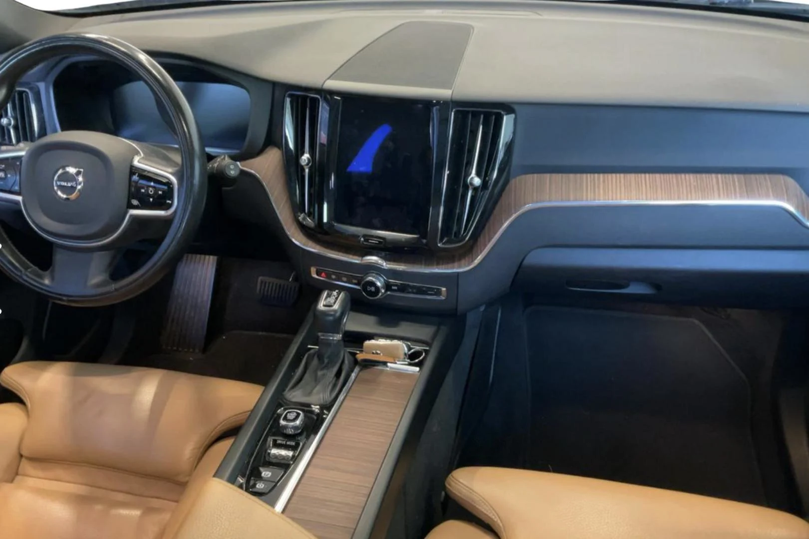 Car Image - 29EnH7yUmiwmdZaC4JdFUm