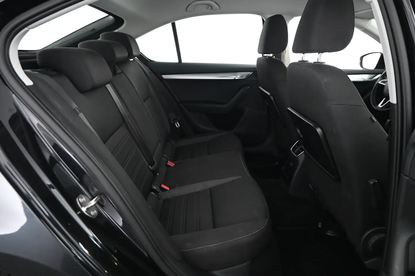 Car Image - 4qdfZVyQGR3c5NWRQheNto