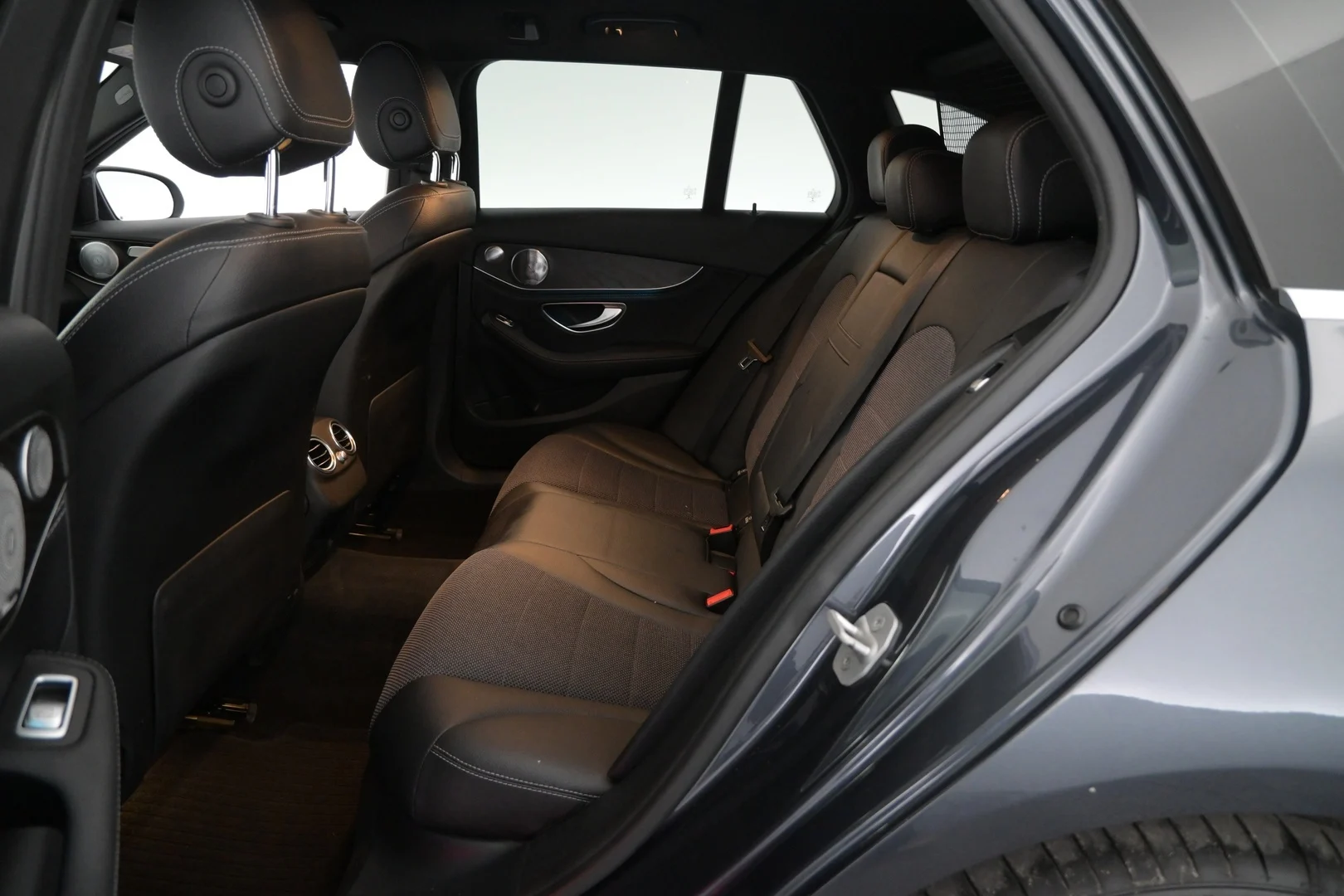 Car Image - 3ziQ6Vra2fwhmwEvHtXMRg