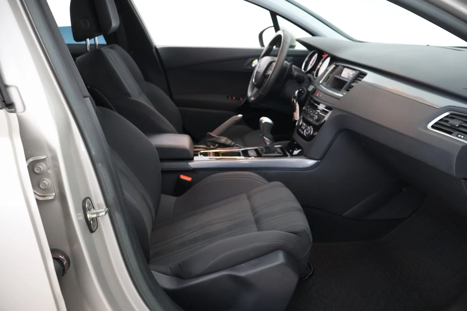 Car Image - 7cUaBEUeztWjehVCe4nRNX