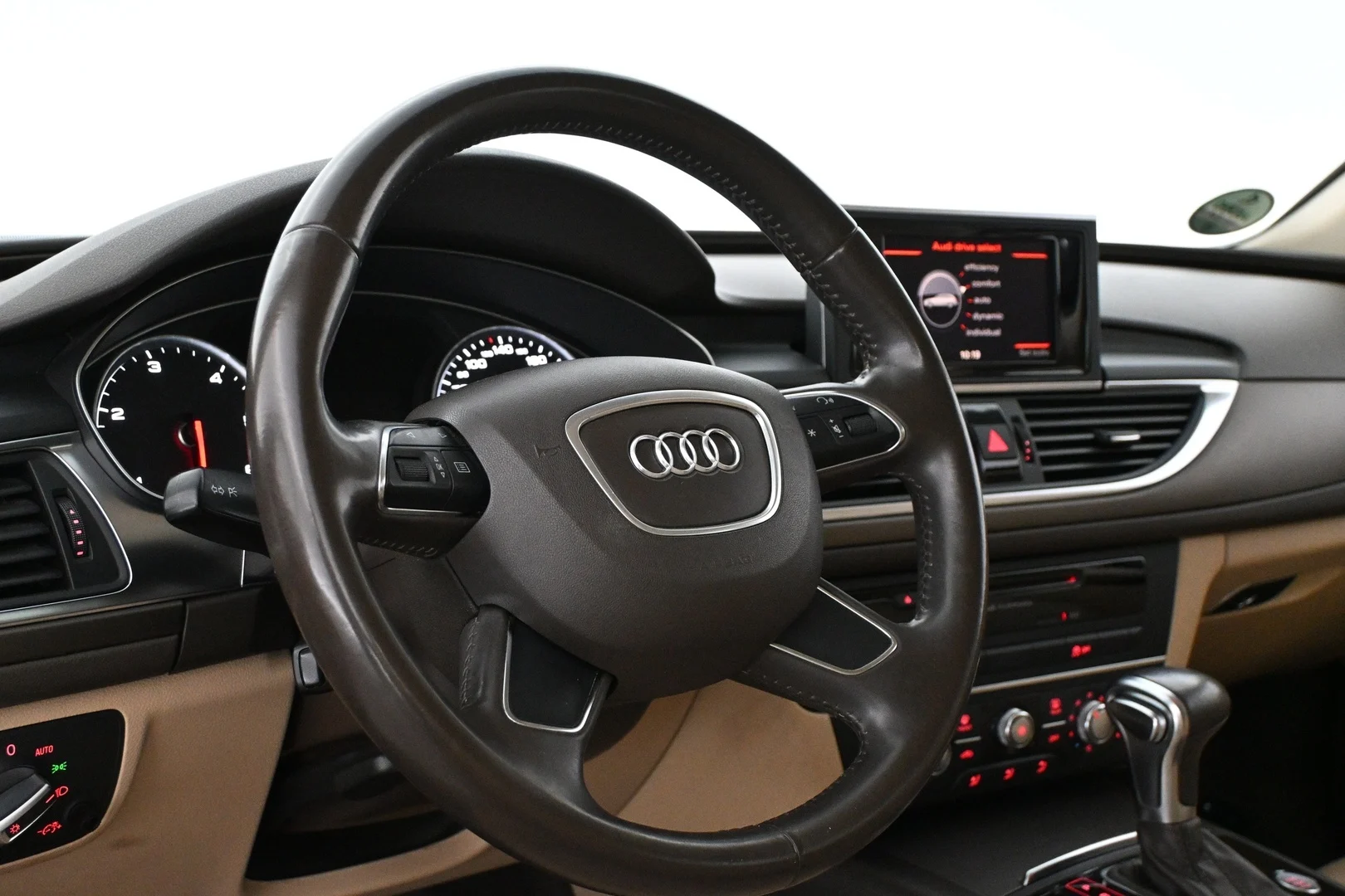 Car Image - 5Xpk6KcLlAqFs4XUJ6RbkH
