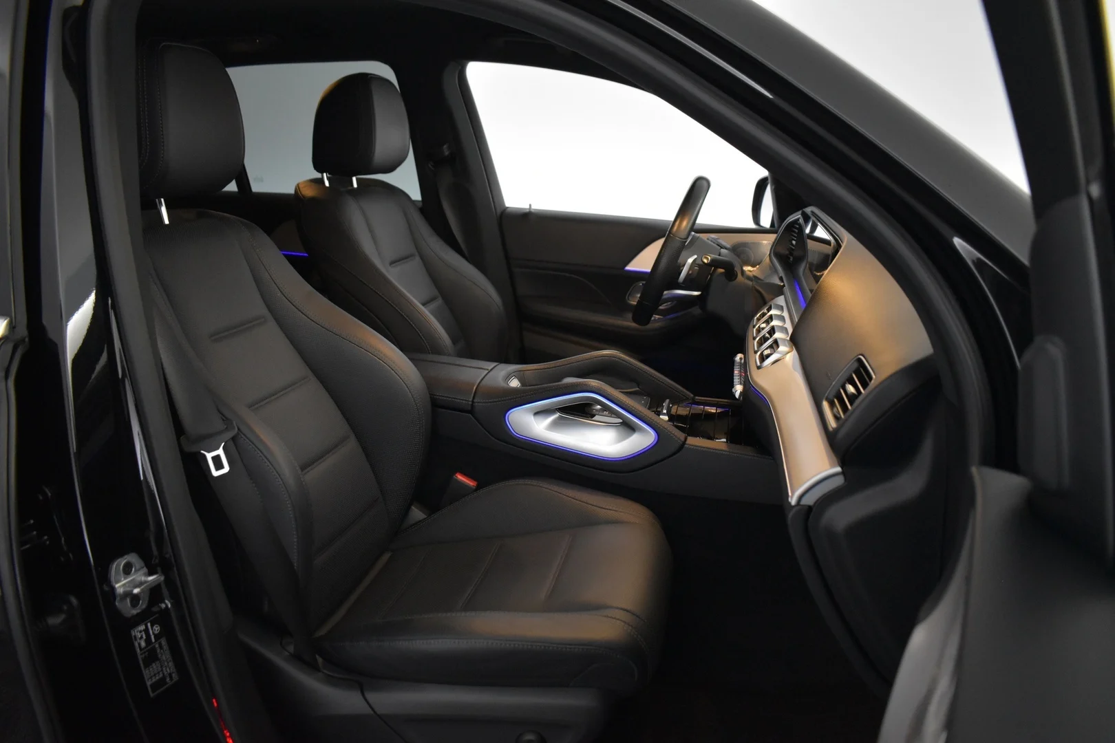 Car Image - 7t3M9L49AXgRRStVVHZy50