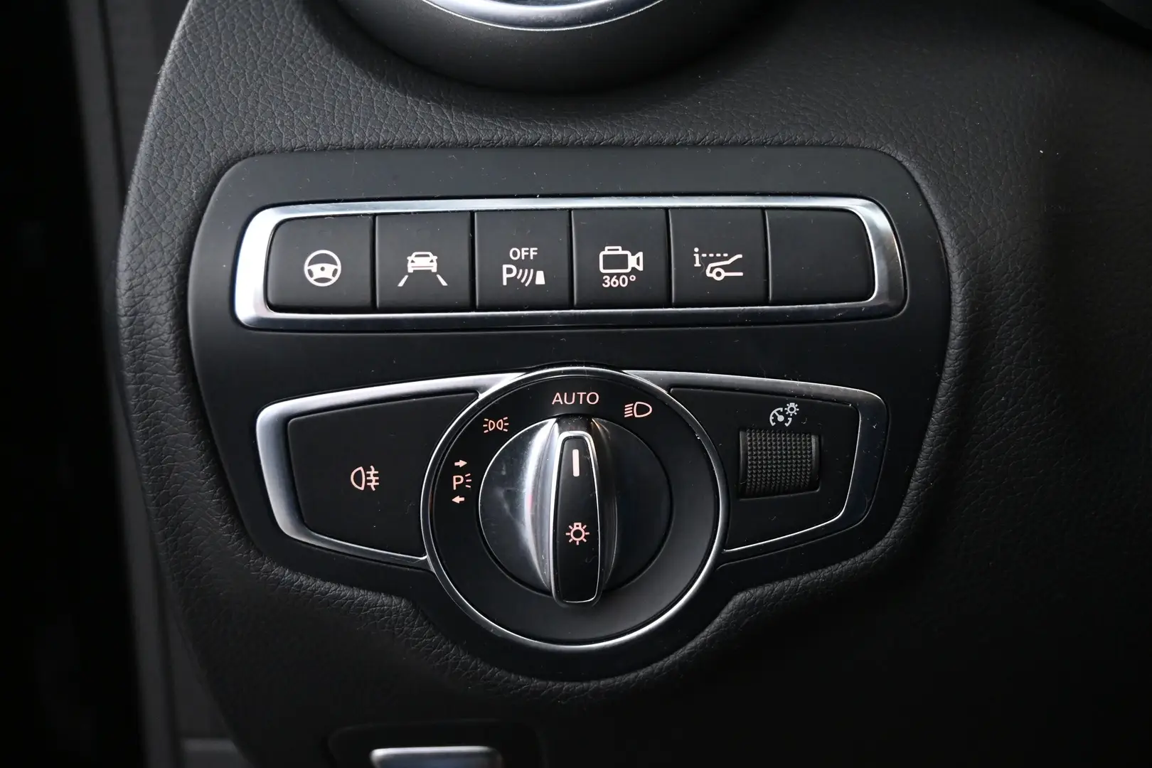 Car Image - 39WdJArrsdIxtU5tm0YrBi