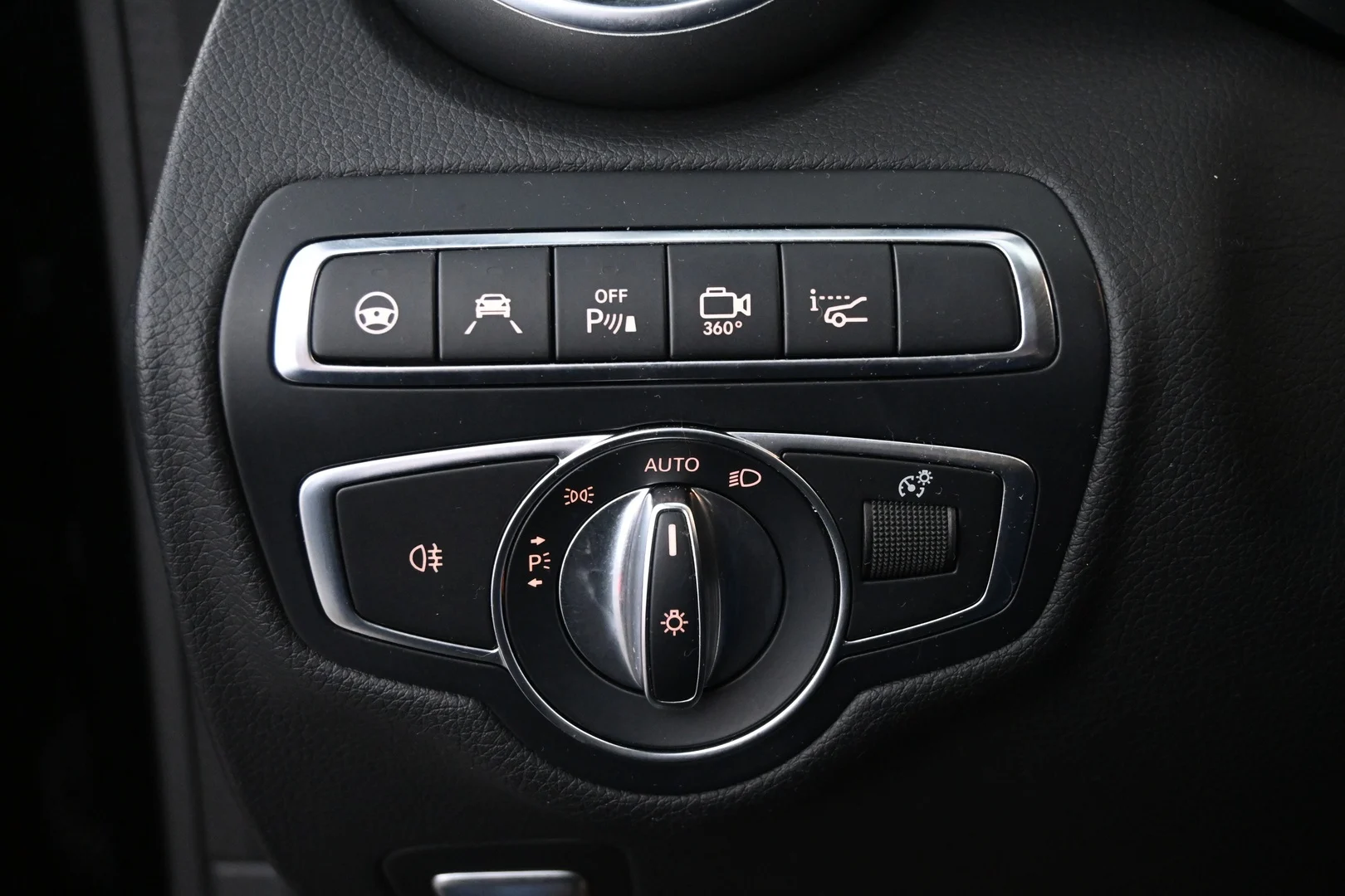 Car Image - 39WdJArrsdIxtU5tm0YrBi